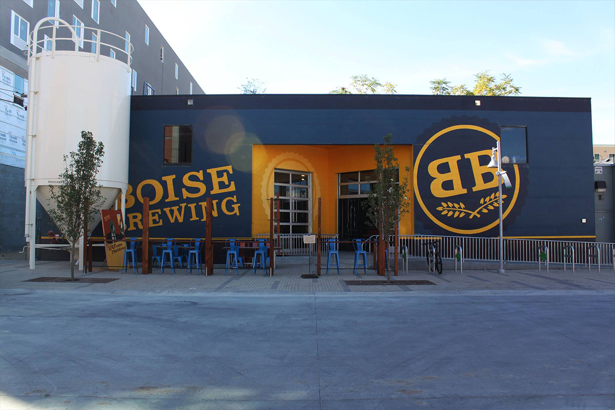 Superb Owl Viewing at Boise Brewing